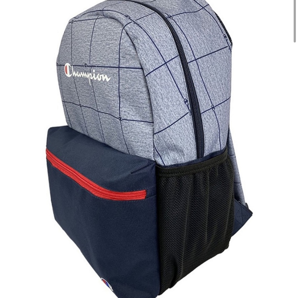 CHAMPION❗️❗️❗️
Youth Quake BACKPACK